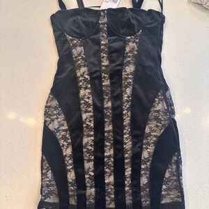 Forever 21 Black and Cream Bodycon Mini Dress